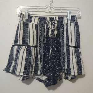 Urban Outfitters Patrons of Peace Blue & White Star Shorts Size Small